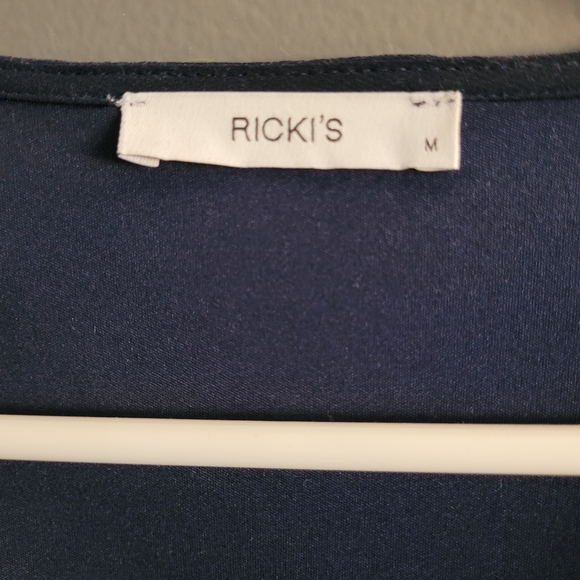 Ricki's long sleeved dress size medium - Picture 2 of 3